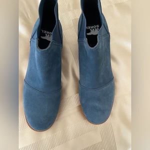 Booties blue suede - Sorel size 6.5 US